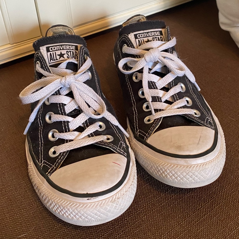 Black converse
